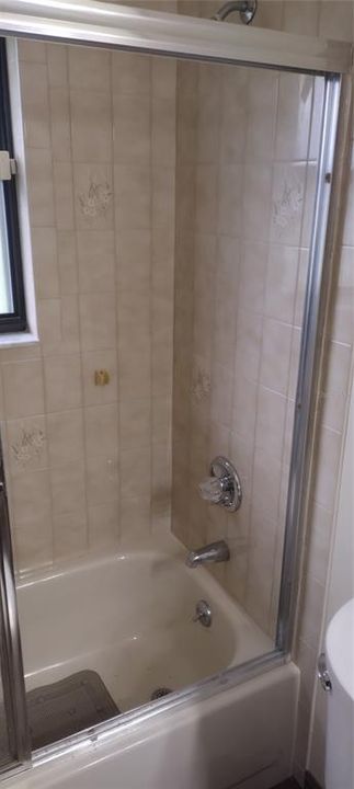 For Sale: $304,000 (3 beds, 2 baths, 1414 Square Feet)