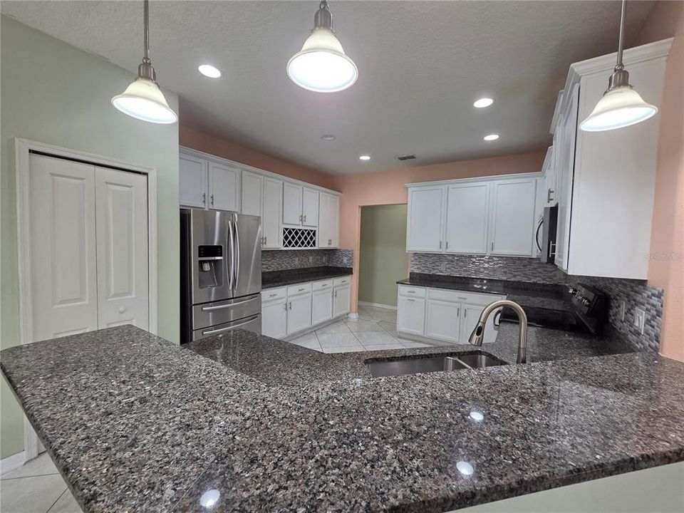 For Sale: $419,900 (4 beds, 2 baths, 2670 Square Feet)