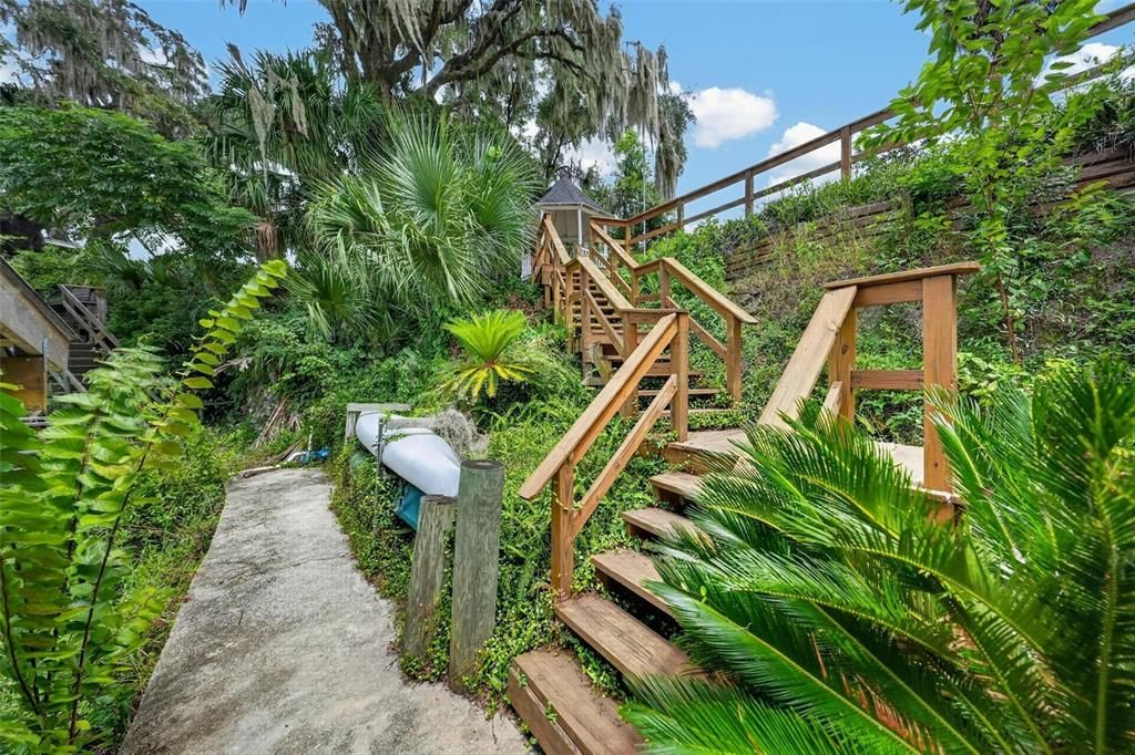 For Sale: $1,475,000 (5 beds, 4 baths, 3421 Square Feet)