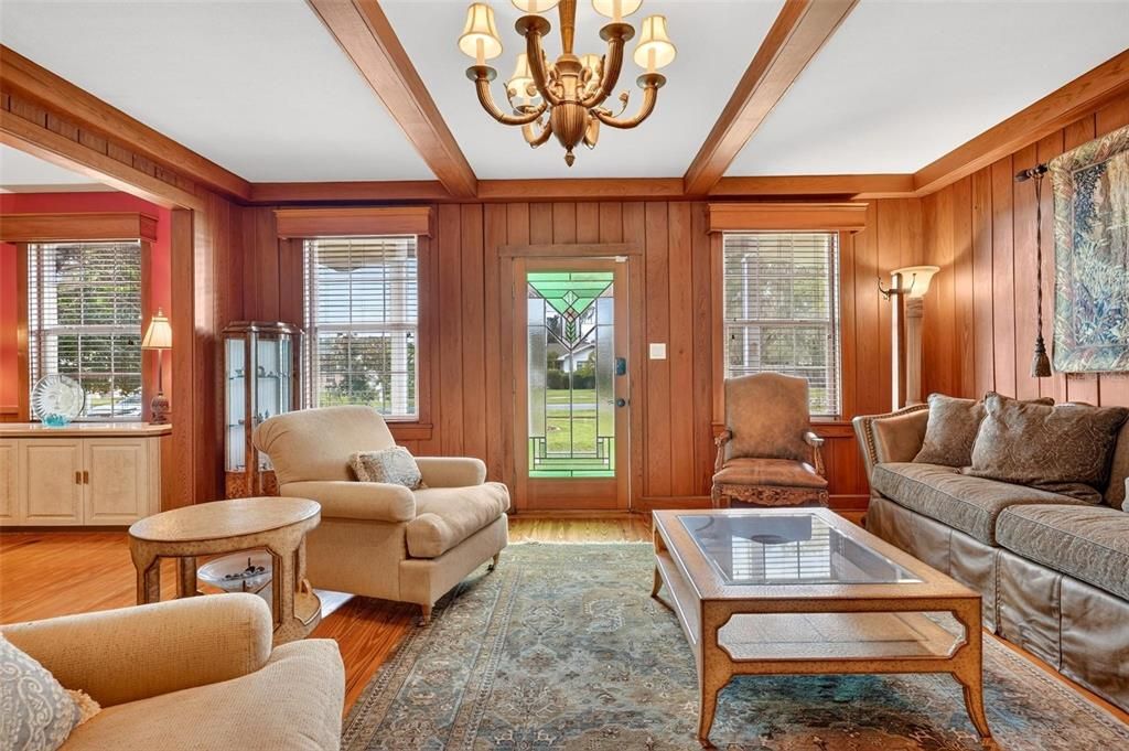 For Sale: $1,475,000 (5 beds, 4 baths, 3421 Square Feet)