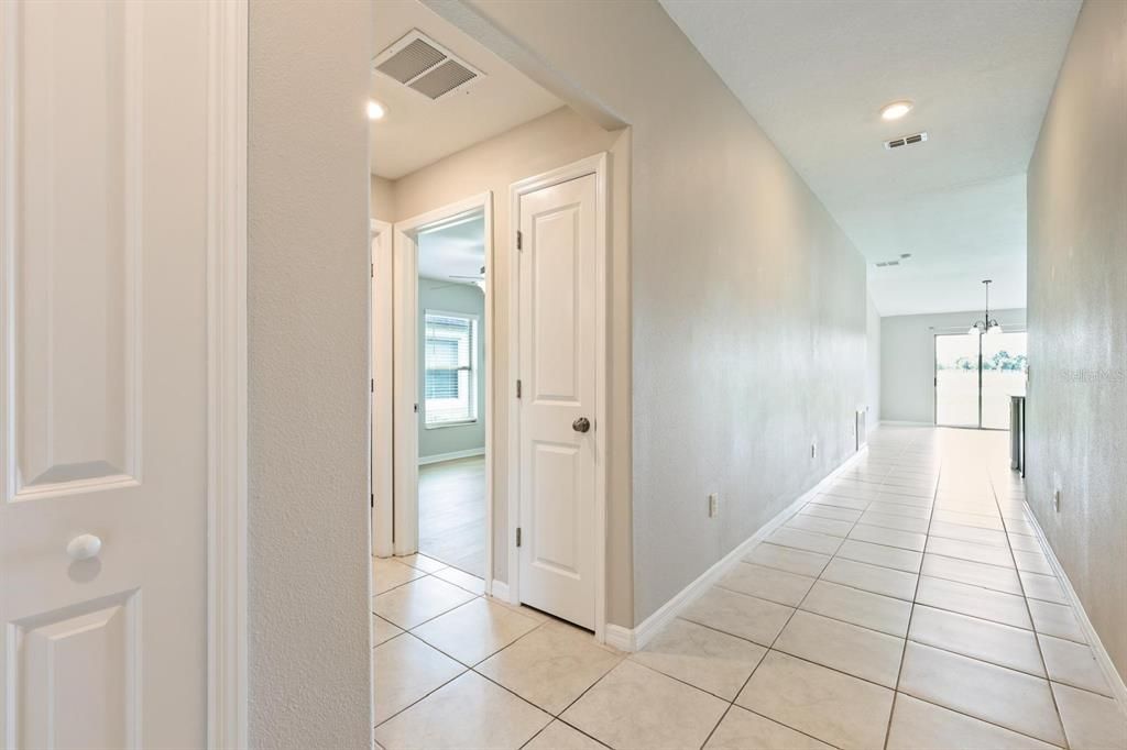 For Sale: $338,000 (3 beds, 2 baths, 1556 Square Feet)