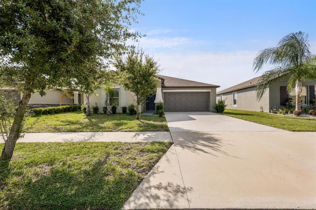 For Sale: $338,000 (3 beds, 2 baths, 1556 Square Feet)