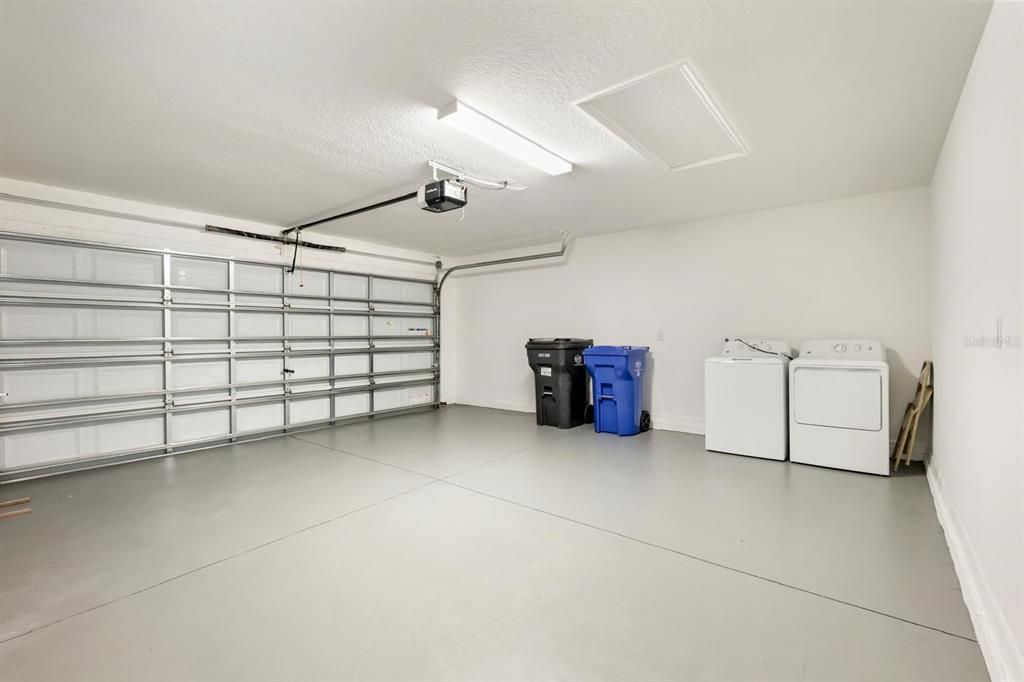 For Sale: $338,000 (3 beds, 2 baths, 1556 Square Feet)