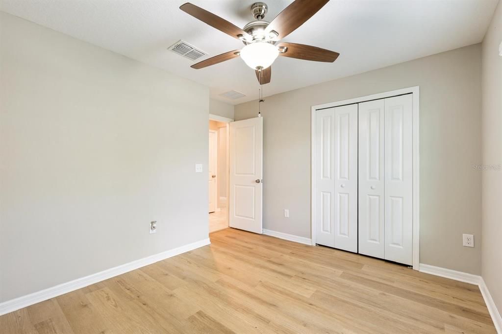 For Sale: $338,000 (3 beds, 2 baths, 1556 Square Feet)