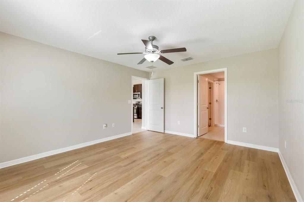 For Sale: $338,000 (3 beds, 2 baths, 1556 Square Feet)