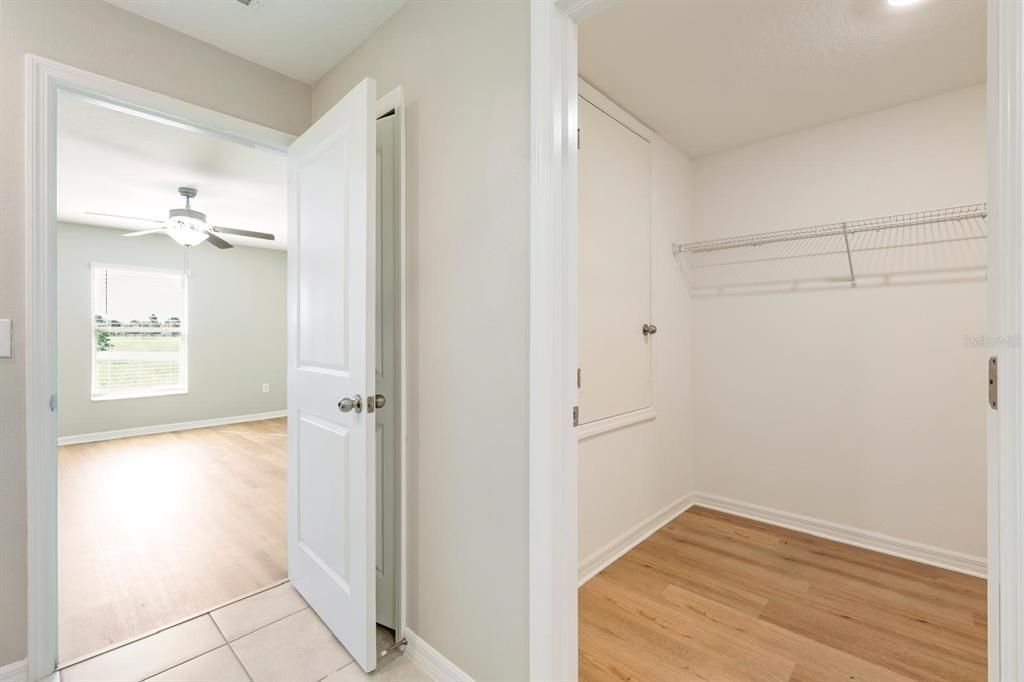 For Sale: $338,000 (3 beds, 2 baths, 1556 Square Feet)