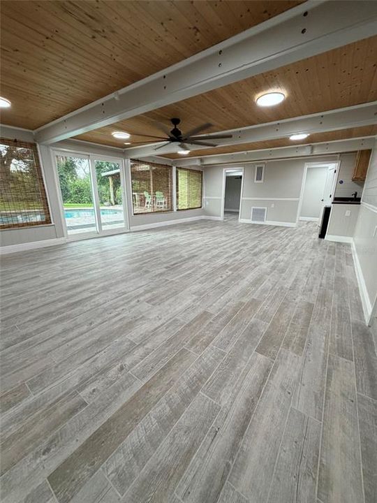 На продажу: $899,995 (3 спален, 3 ванн, 2336 Квадратных фут)