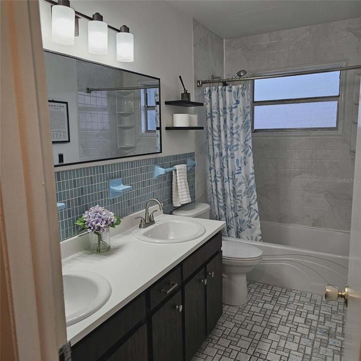 For Sale: $395,000 (4 beds, 2 baths, 1485 Square Feet)
