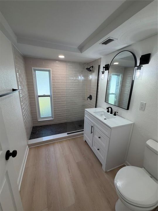 В аренду: $1,650 (2 спален, 2 ванн, 1236 Квадратных фут)