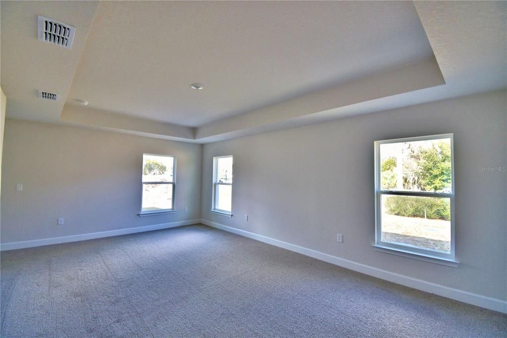 For Sale: $386,900 (3 beds, 2 baths, 1970 Square Feet)