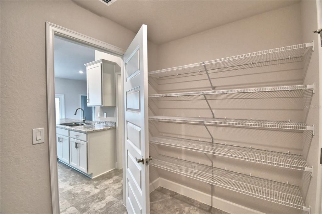 For Sale: $386,900 (3 beds, 2 baths, 1970 Square Feet)