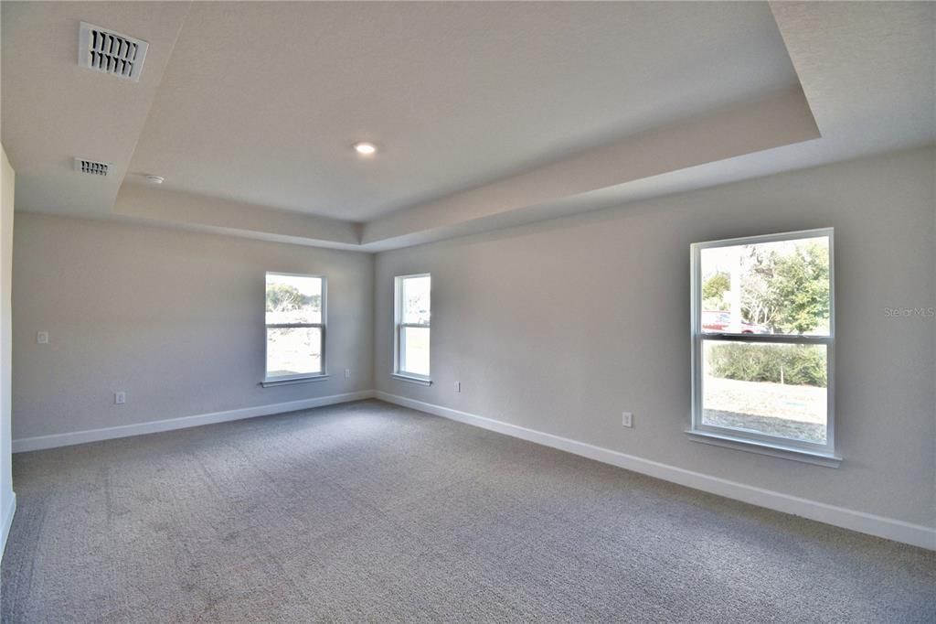 For Sale: $386,900 (3 beds, 2 baths, 1970 Square Feet)