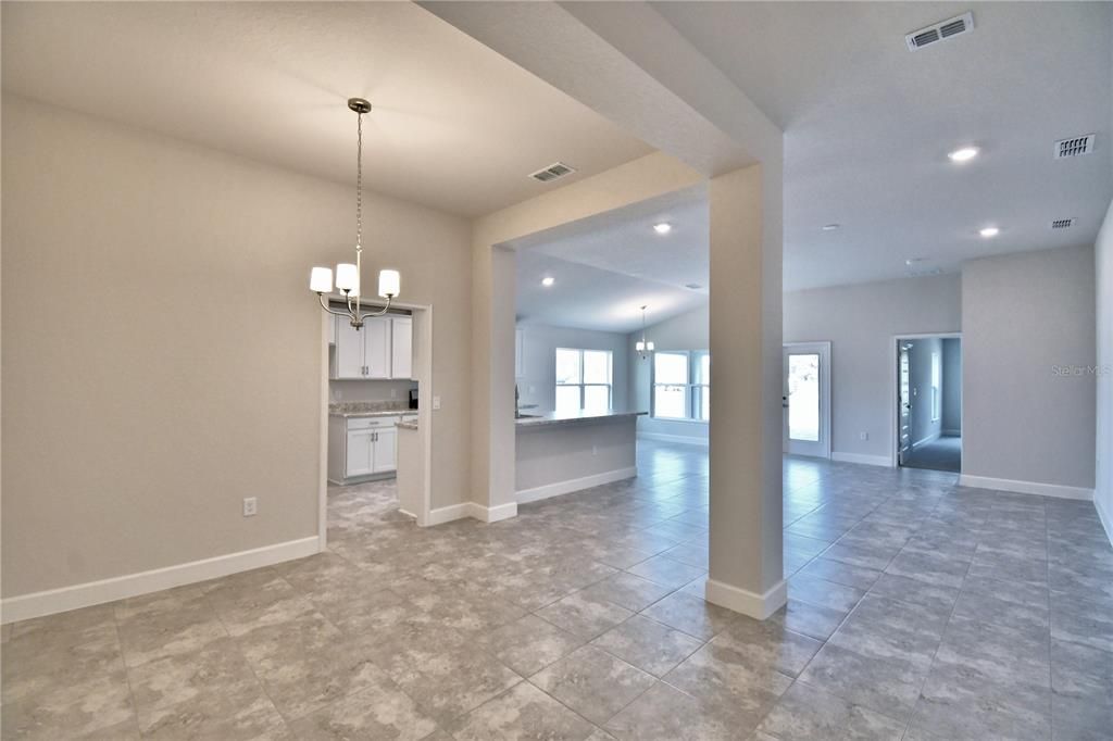 For Sale: $386,900 (3 beds, 2 baths, 1970 Square Feet)