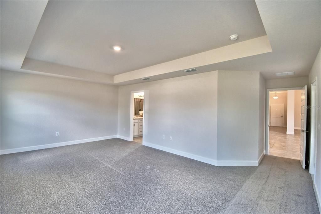 For Sale: $386,900 (3 beds, 2 baths, 1970 Square Feet)