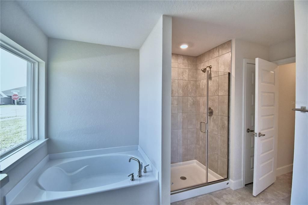 For Sale: $386,900 (3 beds, 2 baths, 1970 Square Feet)