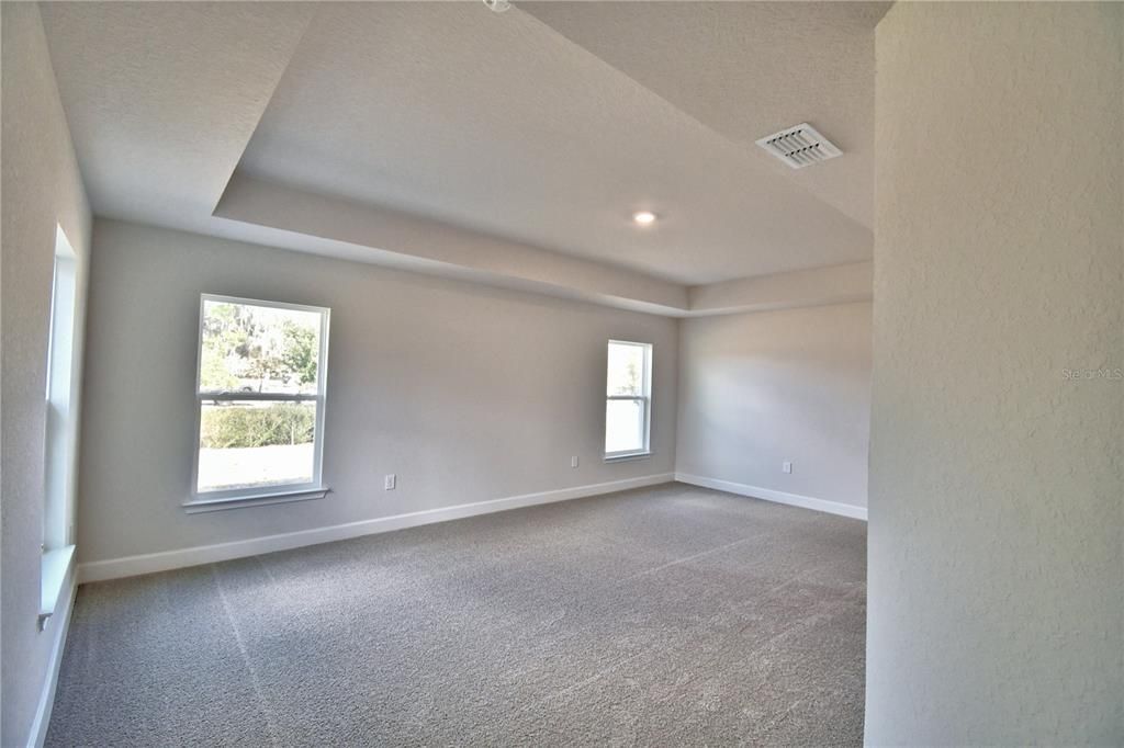 For Sale: $386,900 (3 beds, 2 baths, 1970 Square Feet)