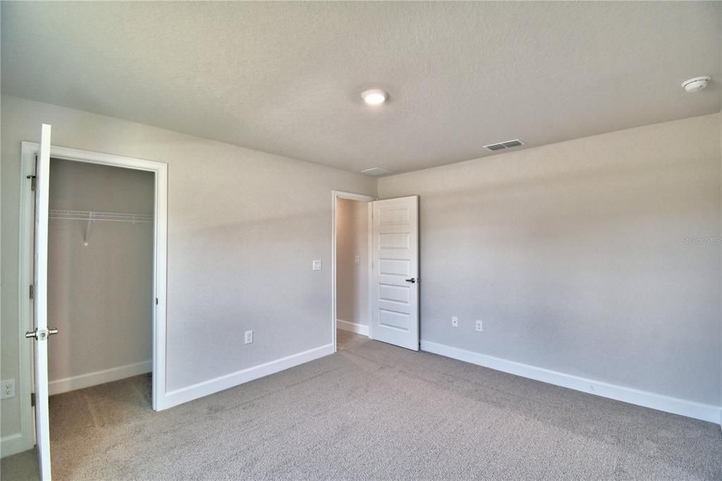 For Sale: $386,900 (3 beds, 2 baths, 1970 Square Feet)