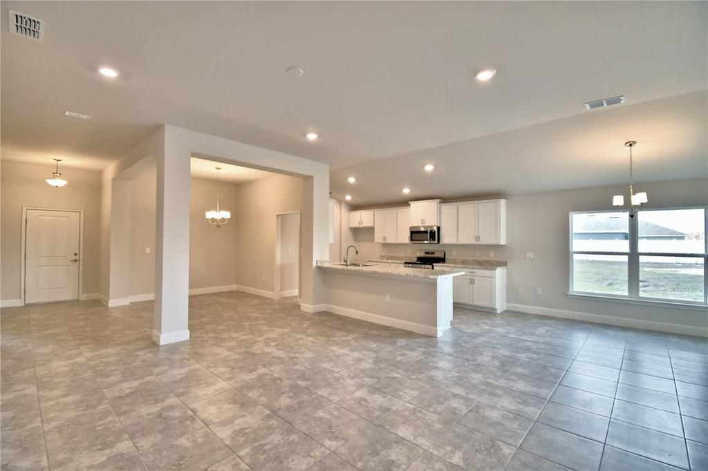 For Sale: $386,900 (3 beds, 2 baths, 1970 Square Feet)