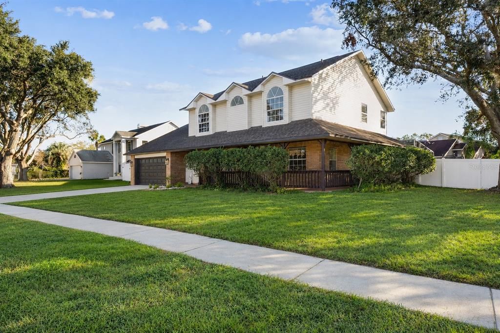 For Rent: $3,200 (4 beds, 2 baths, 2442 Square Feet)