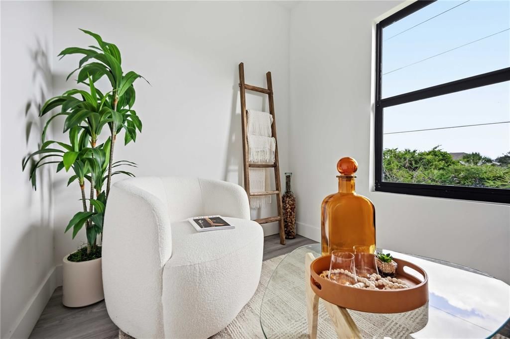 For Sale: $374,999 (3 beds, 2 baths, 1645 Square Feet)