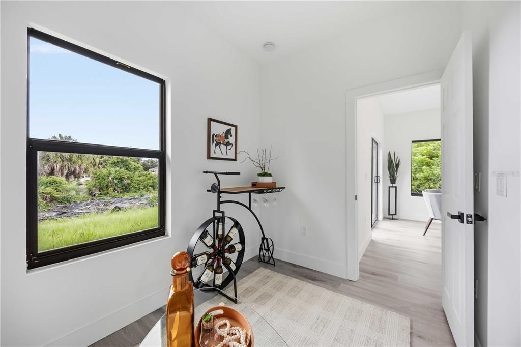 For Sale: $374,999 (3 beds, 2 baths, 1645 Square Feet)