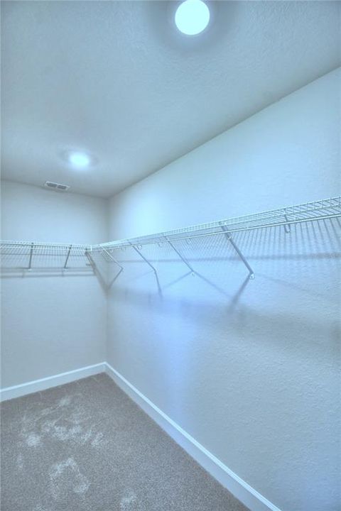 For Sale: $381,366 (4 beds, 3 baths, 2200 Square Feet)