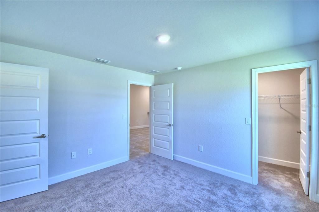 For Sale: $381,366 (4 beds, 3 baths, 2200 Square Feet)