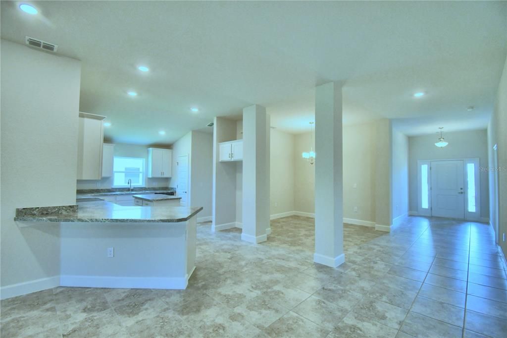 For Sale: $381,366 (4 beds, 3 baths, 2200 Square Feet)