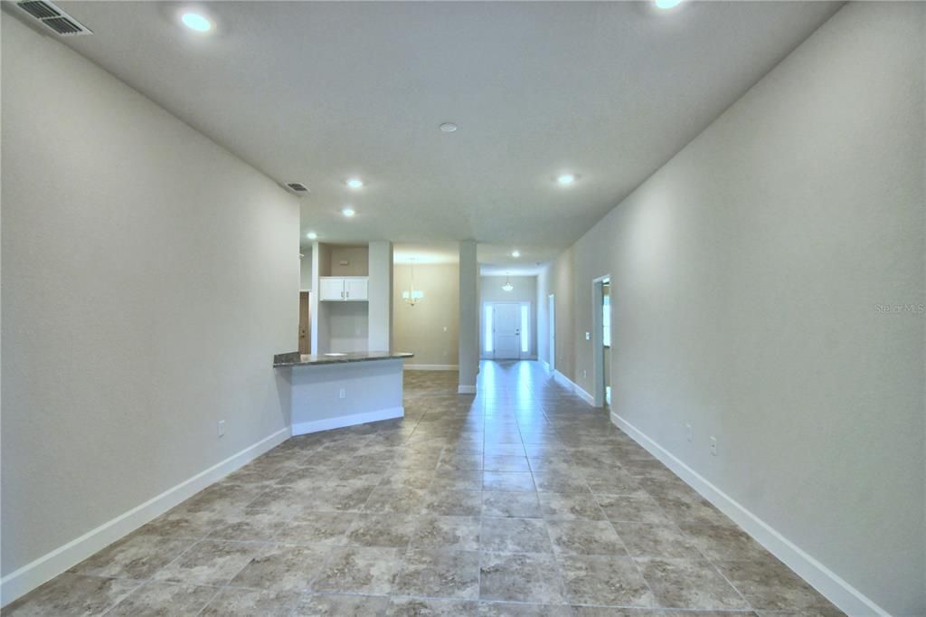 For Sale: $381,366 (4 beds, 3 baths, 2200 Square Feet)