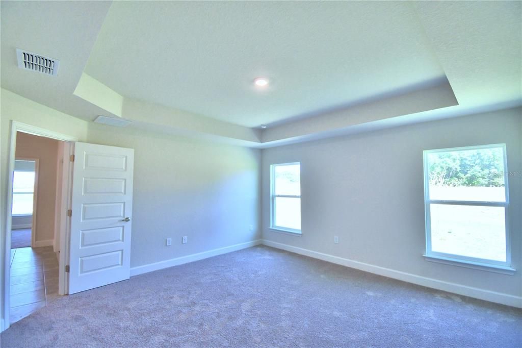 For Sale: $381,366 (4 beds, 3 baths, 2200 Square Feet)