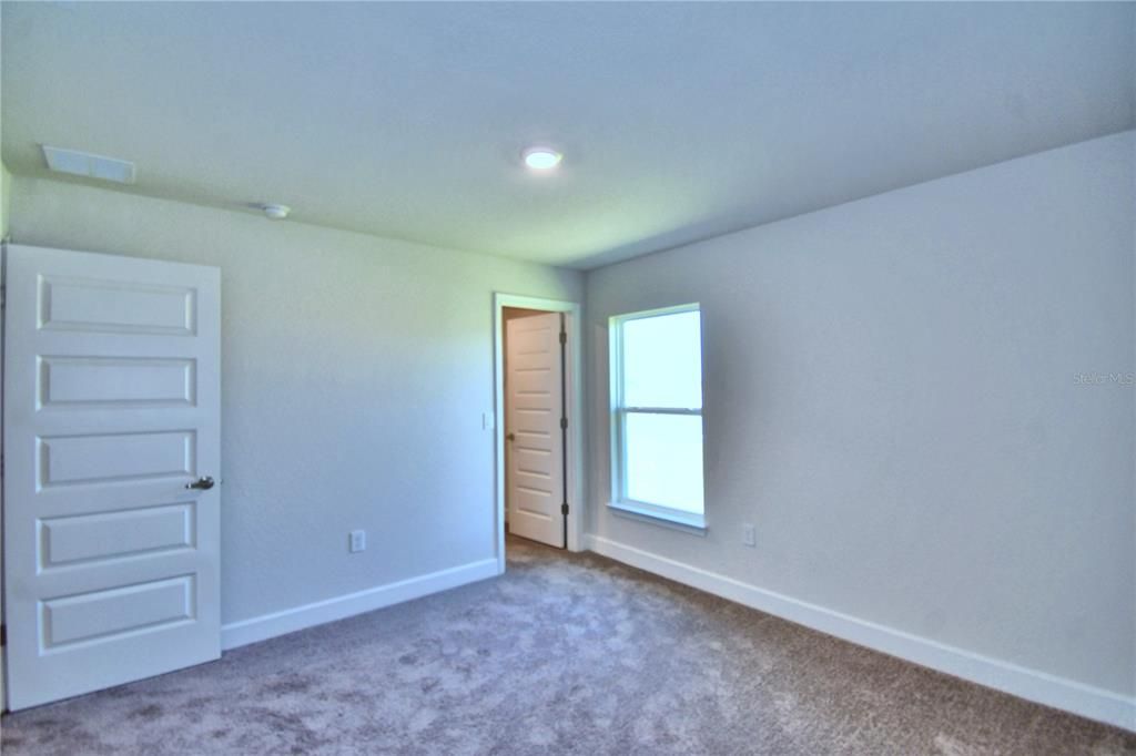 For Sale: $381,366 (4 beds, 3 baths, 2200 Square Feet)