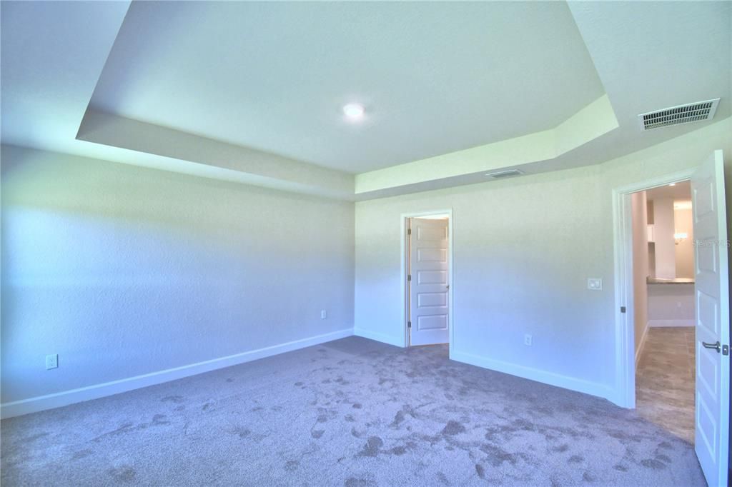 For Sale: $381,366 (4 beds, 3 baths, 2200 Square Feet)