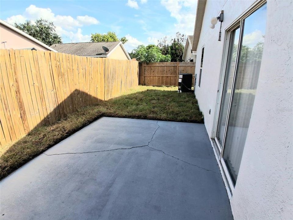 For Sale: $269,900 (2 beds, 2 baths, 902 Square Feet)