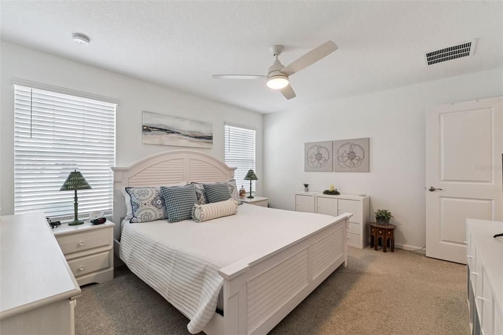 For Sale: $399,000 (3 beds, 2 baths, 1476 Square Feet)