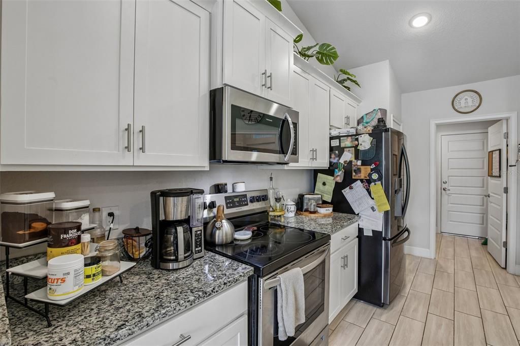 En Venta: $384,900 (4 camas, 2 baños, 1733 Pies cuadrados)