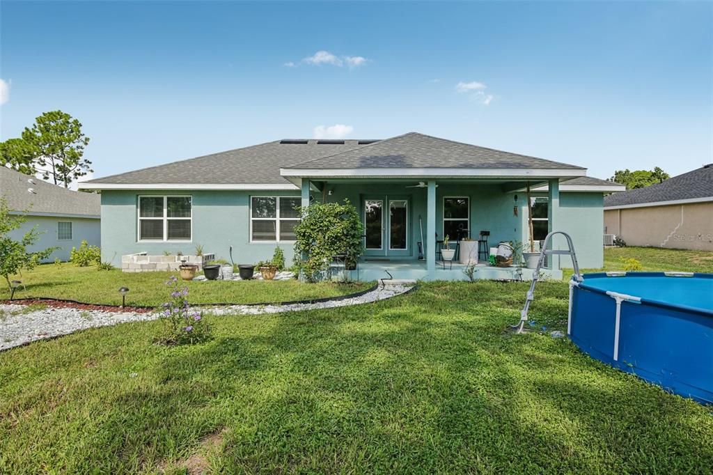En Venta: $384,900 (4 camas, 2 baños, 1733 Pies cuadrados)