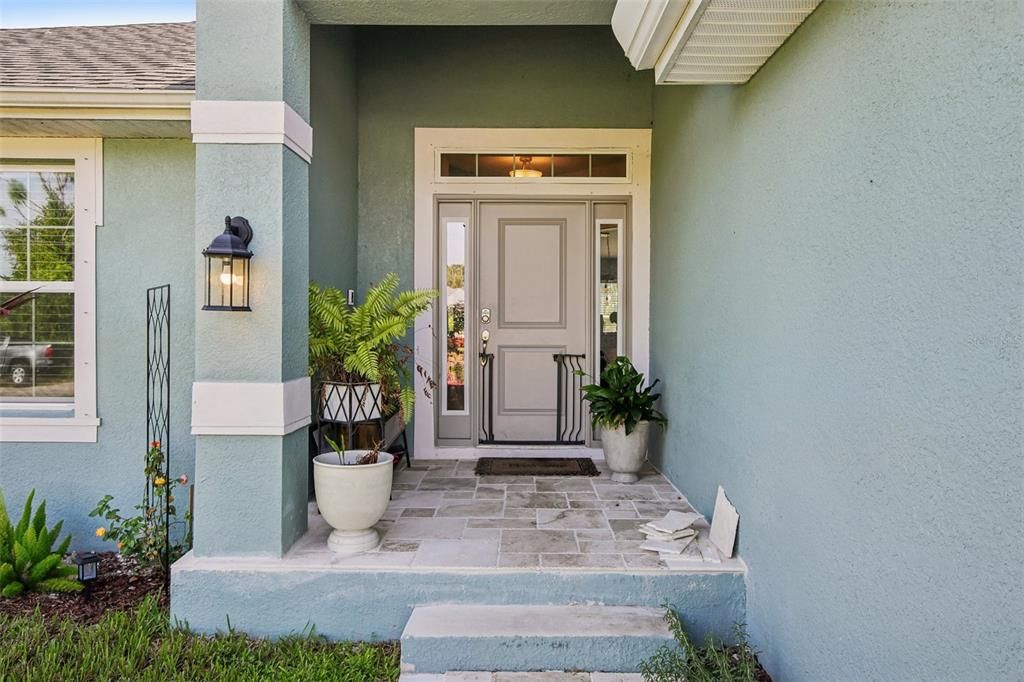 En Venta: $384,900 (4 camas, 2 baños, 1733 Pies cuadrados)