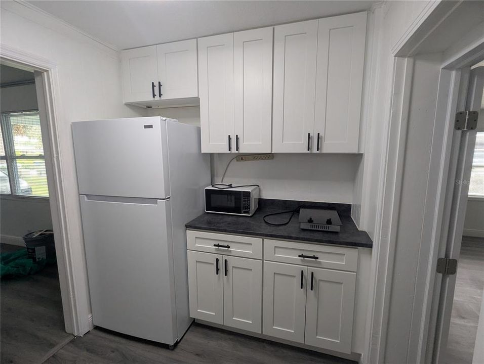 For Rent: $1,350 (6 beds, 3 baths, 2279 Square Feet)