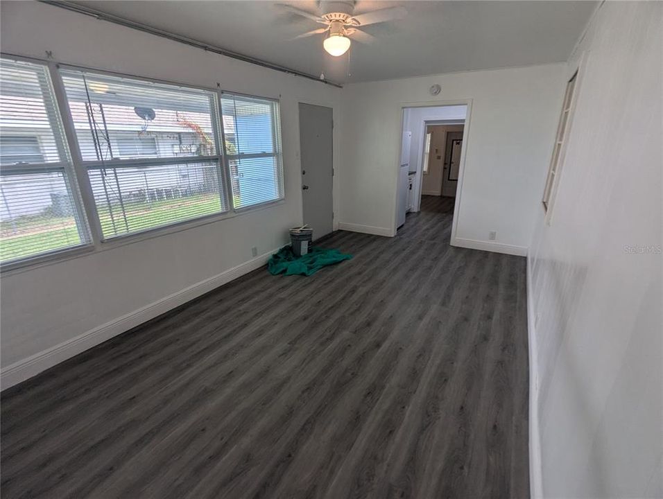 For Rent: $1,350 (6 beds, 3 baths, 2279 Square Feet)