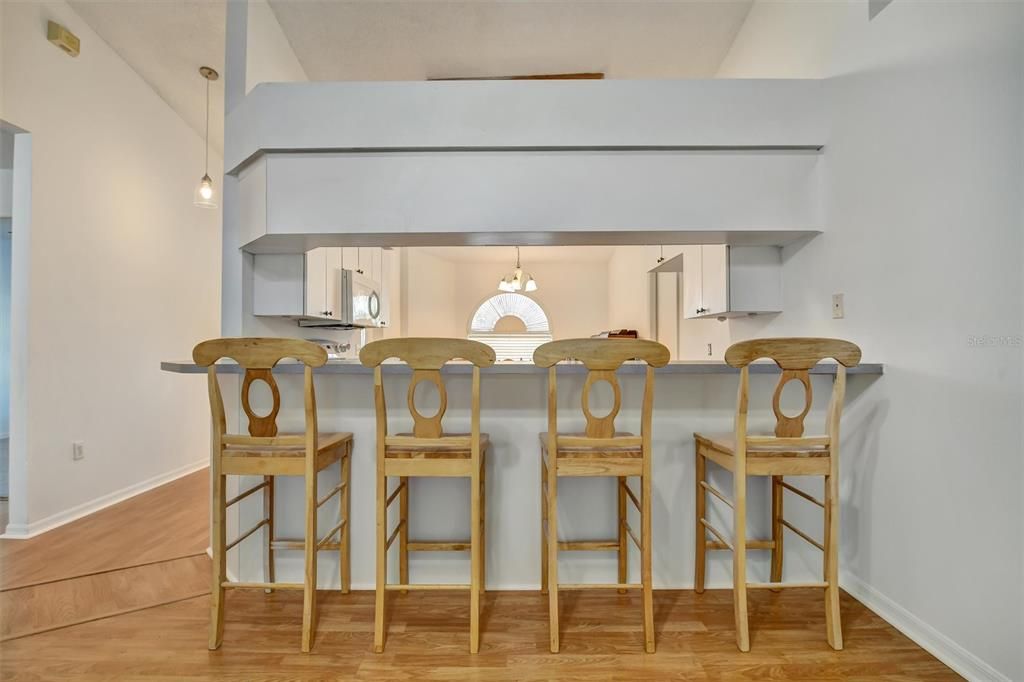 En Venta: $415,000 (3 camas, 2 baños, 1391 Pies cuadrados)