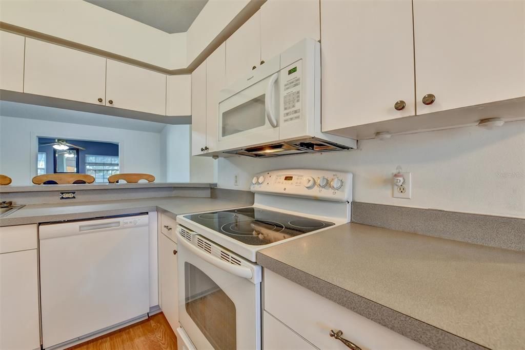 En Venta: $415,000 (3 camas, 2 baños, 1391 Pies cuadrados)