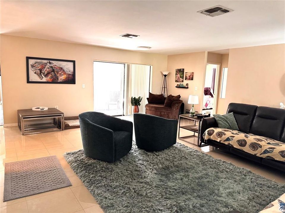 En Venta: $539,000 (3 camas, 2 baños, 2183 Pies cuadrados)