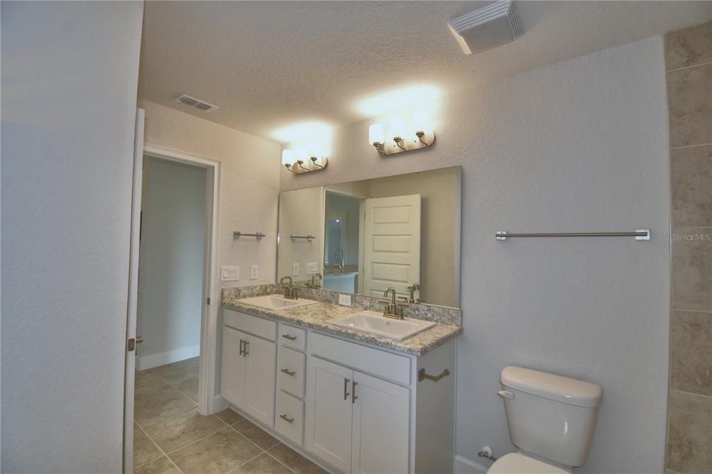For Sale: $410,852 (4 beds, 3 baths, 2508 Square Feet)