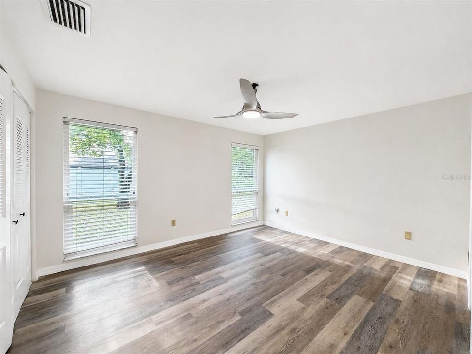 В аренду: $1,690 (3 спален, 2 ванн, 1293 Квадратных фут)