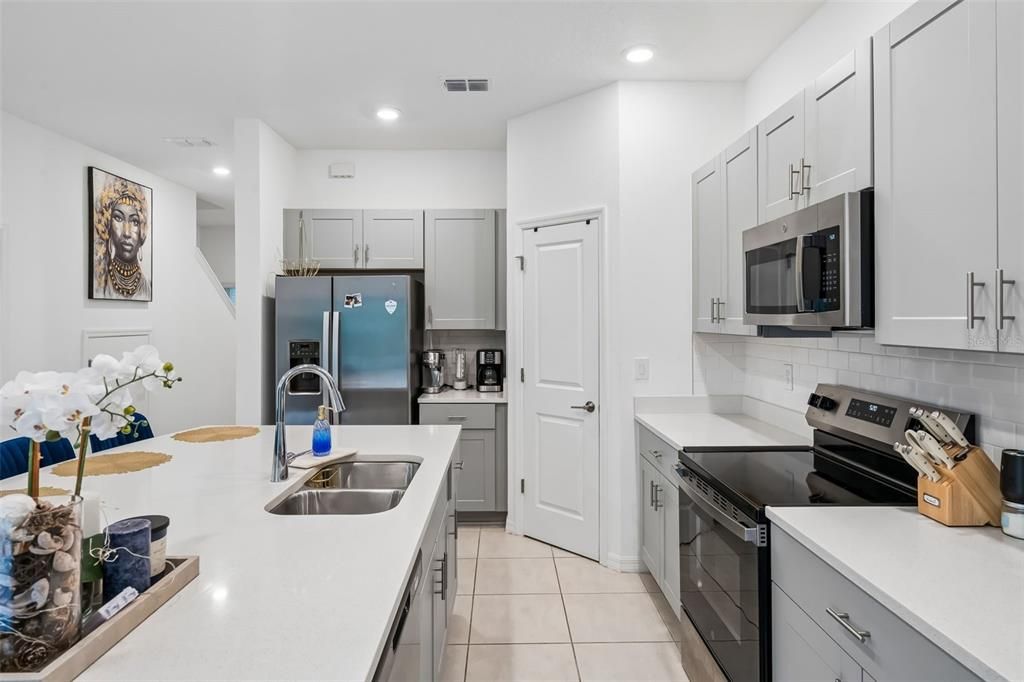 В аренду: $2,200 (3 спален, 2 ванн, 1373 Квадратных фут)