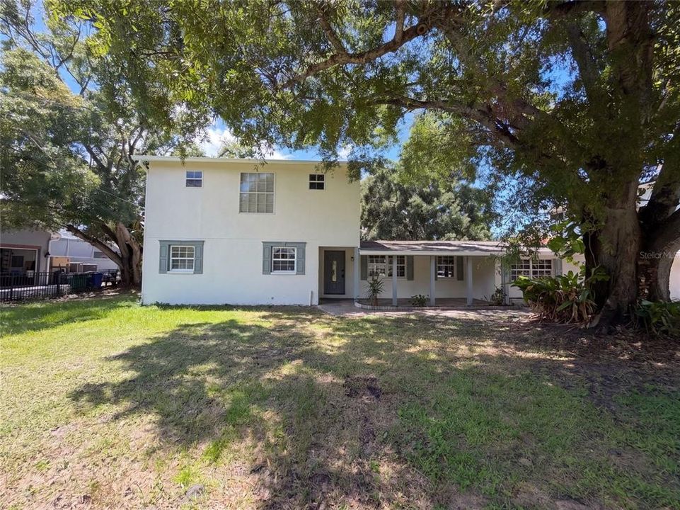 For Sale: $521,000 (5 beds, 2 baths, 2652 Square Feet)