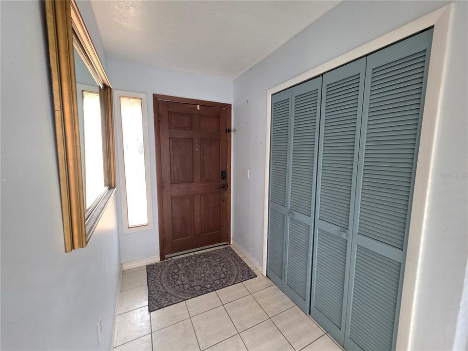 For Sale: $299,000 (3 beds, 2 baths, 1356 Square Feet)