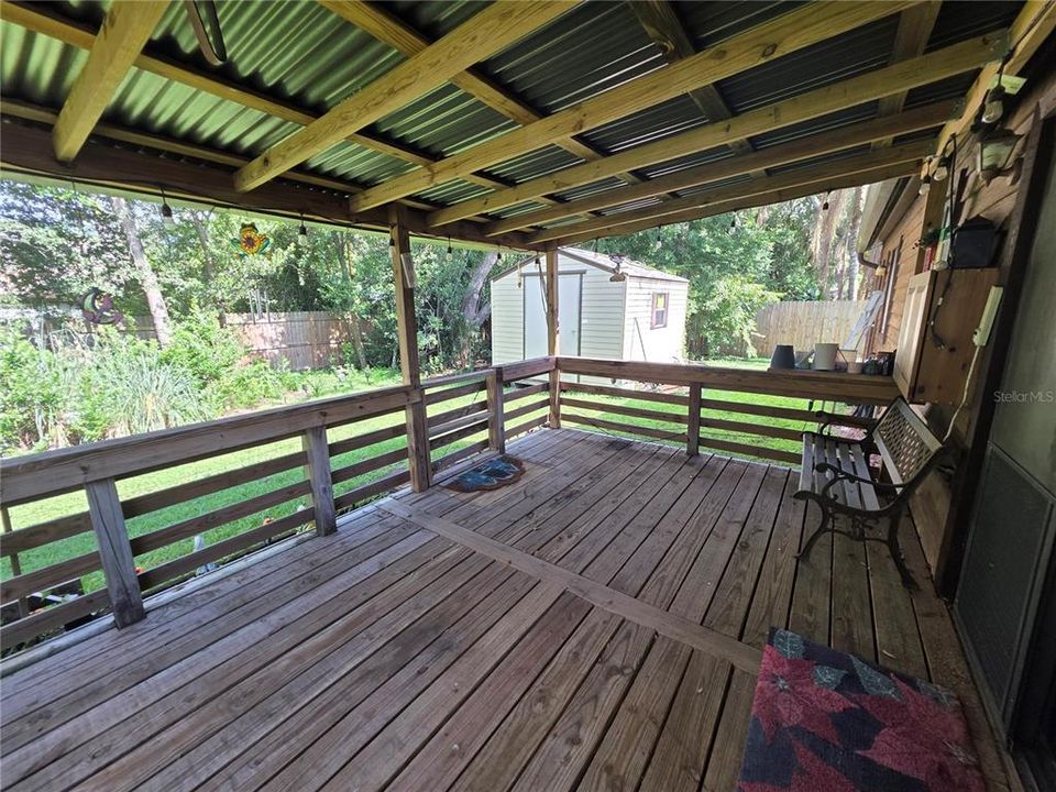 For Sale: $299,000 (3 beds, 2 baths, 1356 Square Feet)
