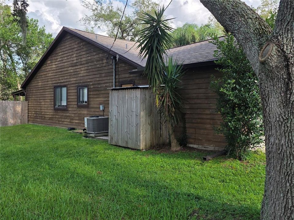 For Sale: $299,000 (3 beds, 2 baths, 1356 Square Feet)