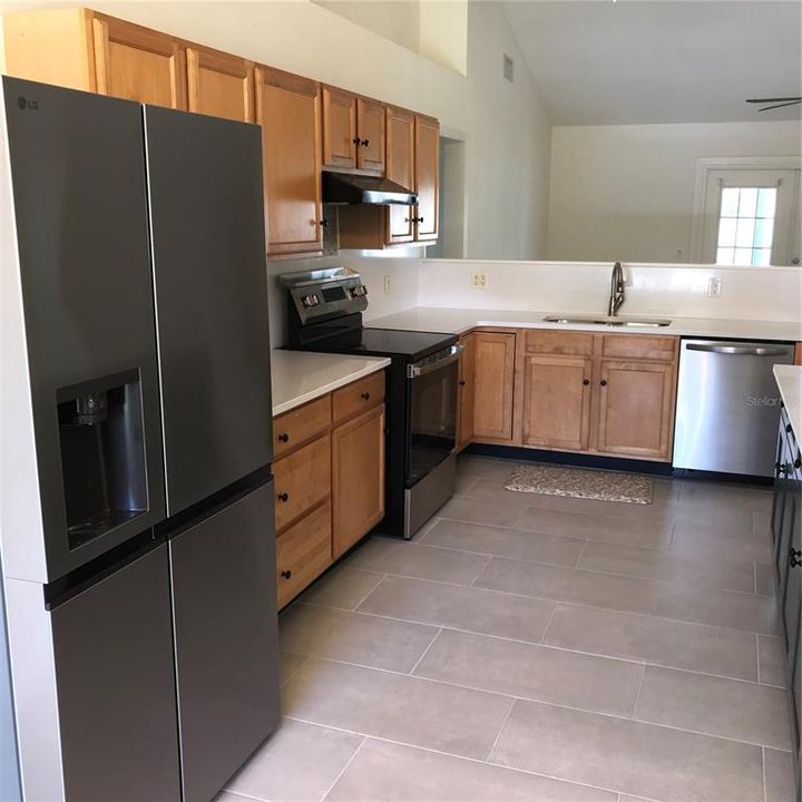 For Sale: $350,000 (3 beds, 2 baths, 1659 Square Feet)